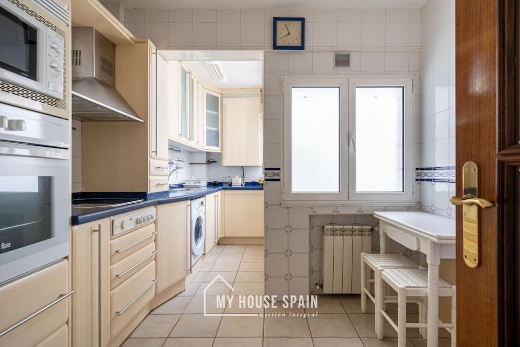 Myhousespain - Piso Centrico Junto A La Playa Gijón Exterior foto